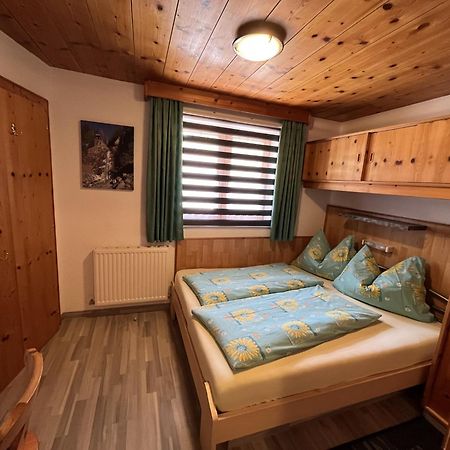 Apartment Familie Thomas Und Angelika Melmer Sankt Leonhard im Pitztal Exterior foto