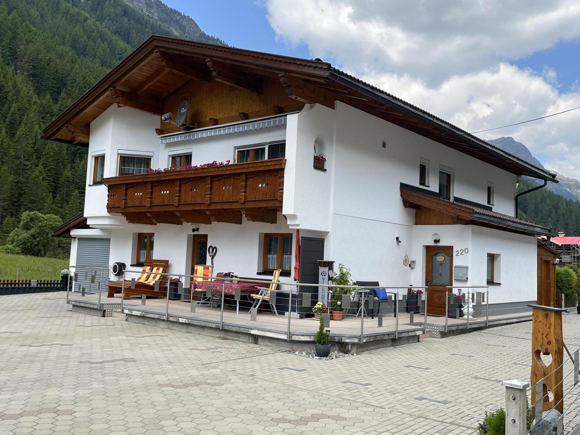 Apartment Familie Thomas Und Angelika Melmer Sankt Leonhard im Pitztal Exterior foto